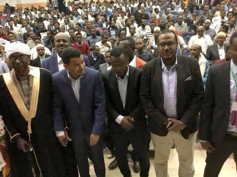 Photo of ከንቲባ ታከለ ኡማ በመዲናችን አዲስ አበባ ከሚኖሩ የሶማሌ ማህበረሰብ አባላት ጋር ተወያዩ። 